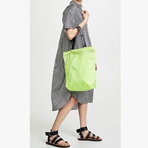 NWT BAGGU Ripstop Tote - Lime
